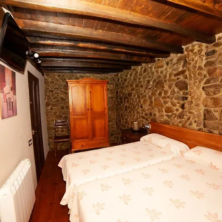 El Corquieu De La Cava San Feliz (Pilona, Asturias)